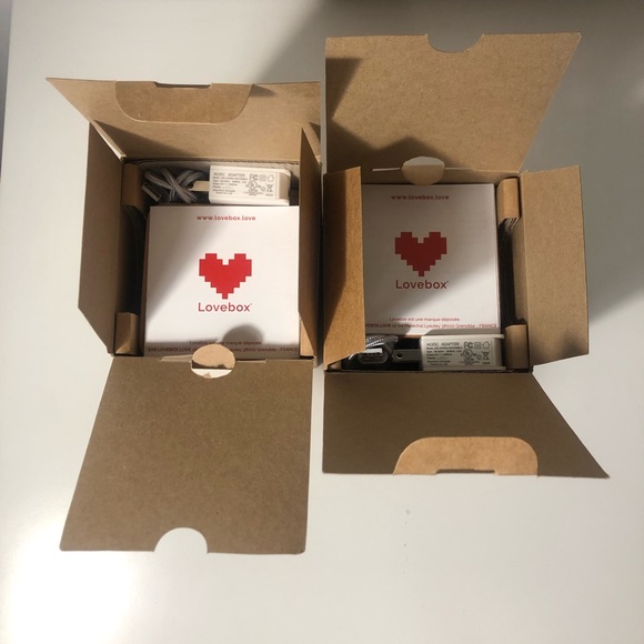 Lovebox Pixel Black & White Long Distance Love Note Messaging Device - Picture 16 of 16